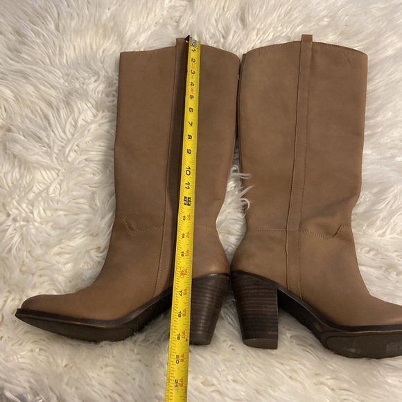 Lucky 🍀 Brand Knee Boots size 8M with heels 3” excellent condition BNWOT - Picture 11 of 16
